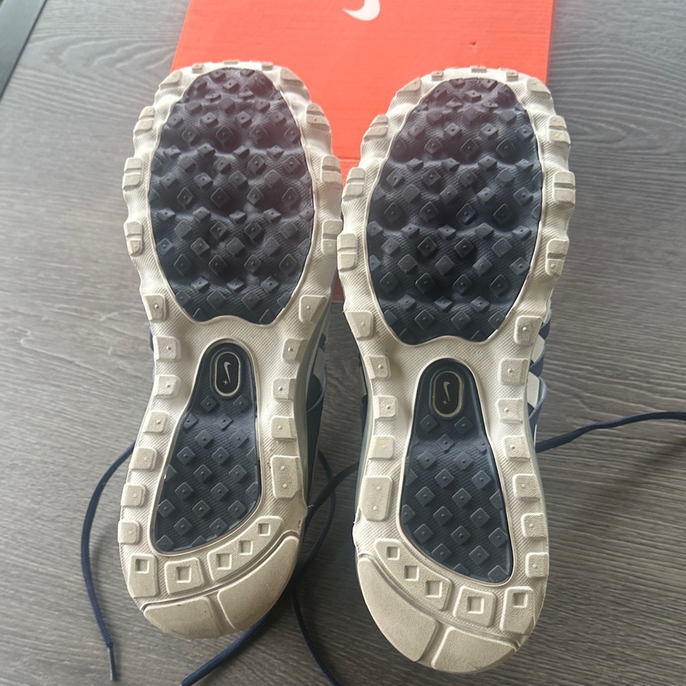 Nike Free Trainer 5.0 TB White and Navy Sneakers - Picture 5 of 5